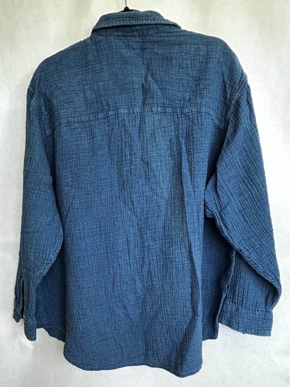 Gap Medium Wash Blue Denim Button-Down Shirt - Picture 2 of 3